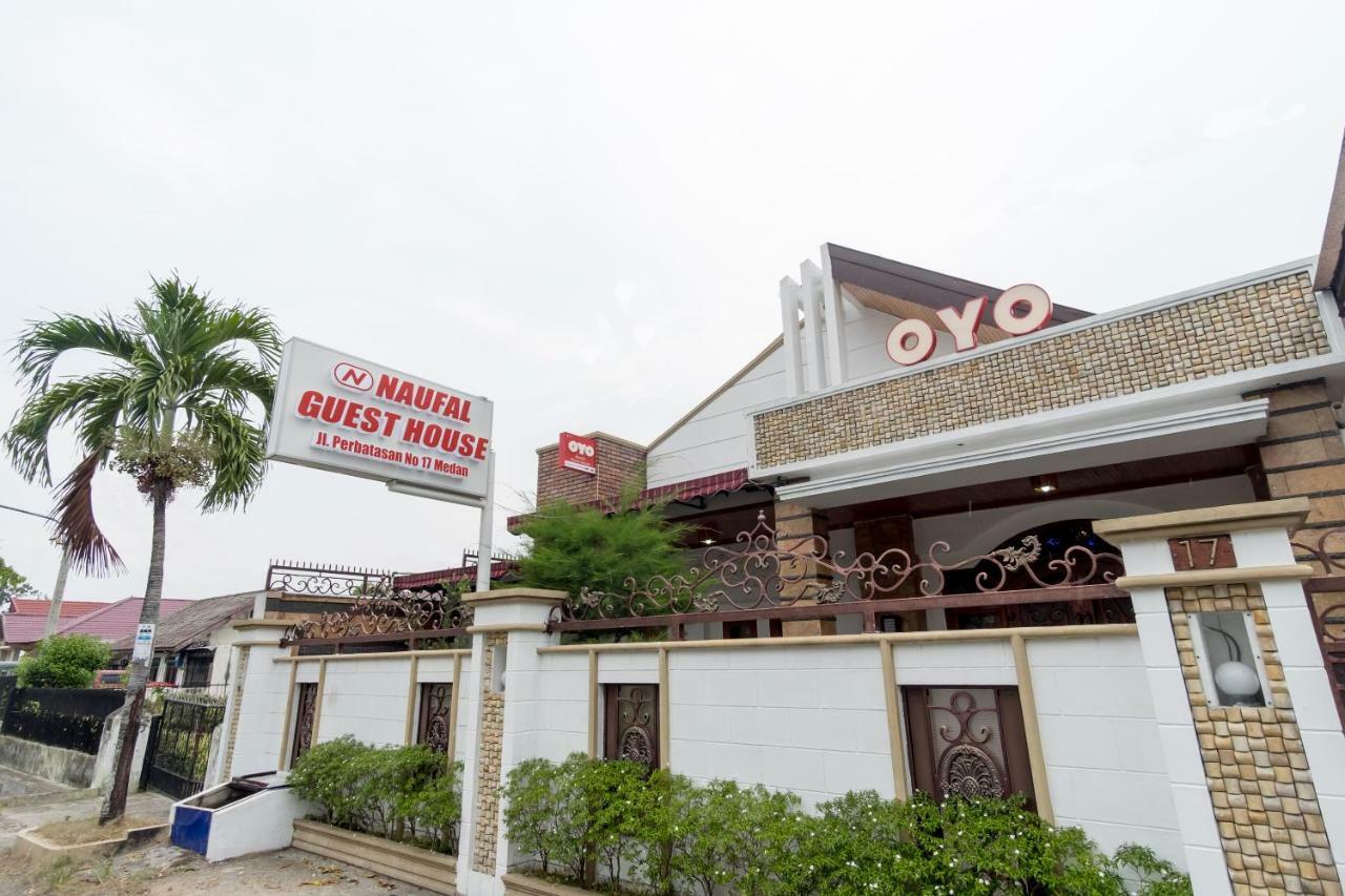 Oyo 619 Naufal Guest House Syariah Медан Экстерьер фото