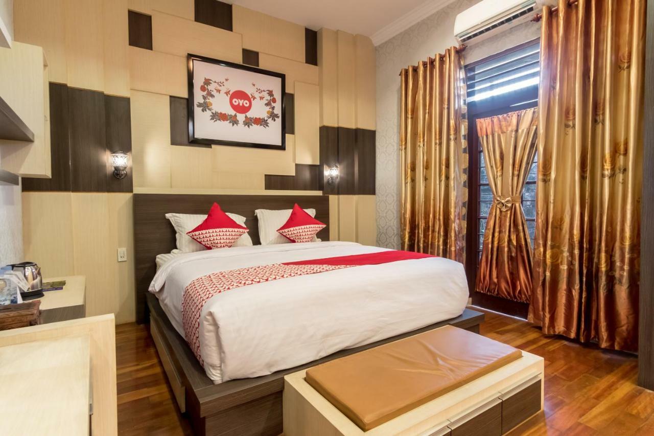 Oyo 619 Naufal Guest House Syariah Медан Экстерьер фото