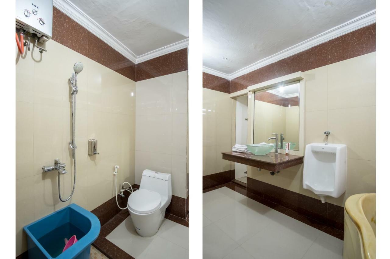 Oyo 619 Naufal Guest House Syariah Медан Экстерьер фото